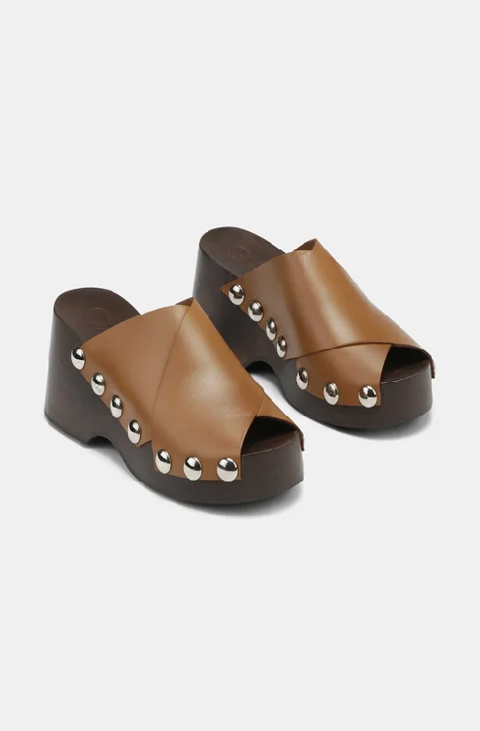 Wedge Clogs